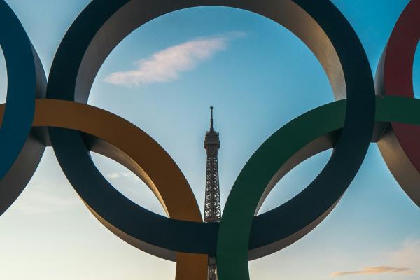 Photo of Paris, with the Olympic Games logo. View of the Eiffel Tower